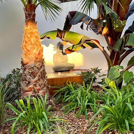 Sabaou Feng Shui Spa Piscine *